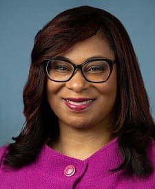 Official portrait of Janelle Bynum, U.S. Representative for Oregon's 5th District