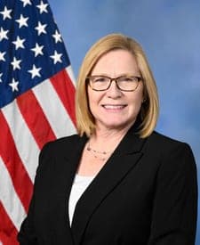 Official portrait of Michelle Fischbach, U.S. Representative for Minnesota's 7th District