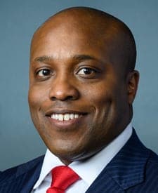 Official portrait of Wesley Hunt, U.S. Representative for Texas's 38th District