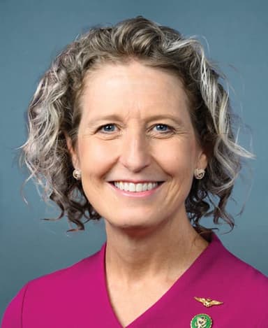 Official portrait of Jen Kiggans, U.S. Representative for Virginia's 2nd District