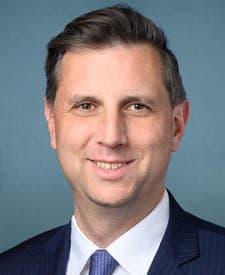 Official portrait of Seth Magaziner, U.S. Representative for Rhode Island's 2nd District